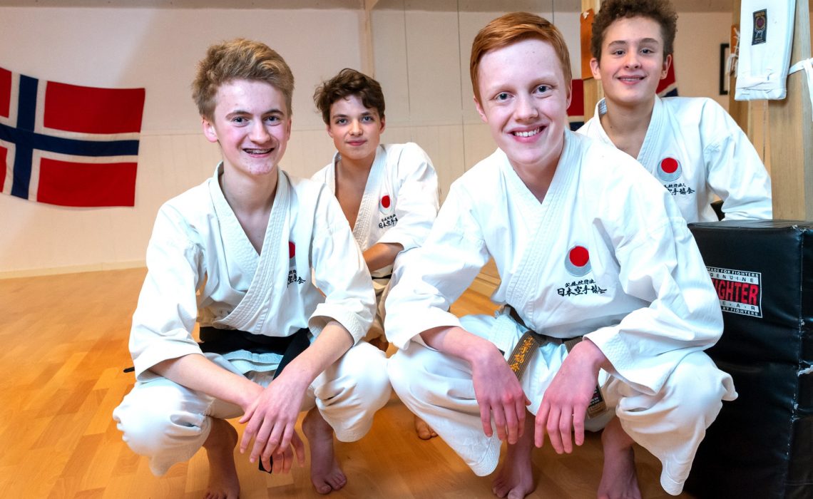 Alexander Aastveit, Eirik Dahle, Peter August Hatletvedt og Kristoffer Nygård traff hverandre i Bjørgvin karateklubbjpg